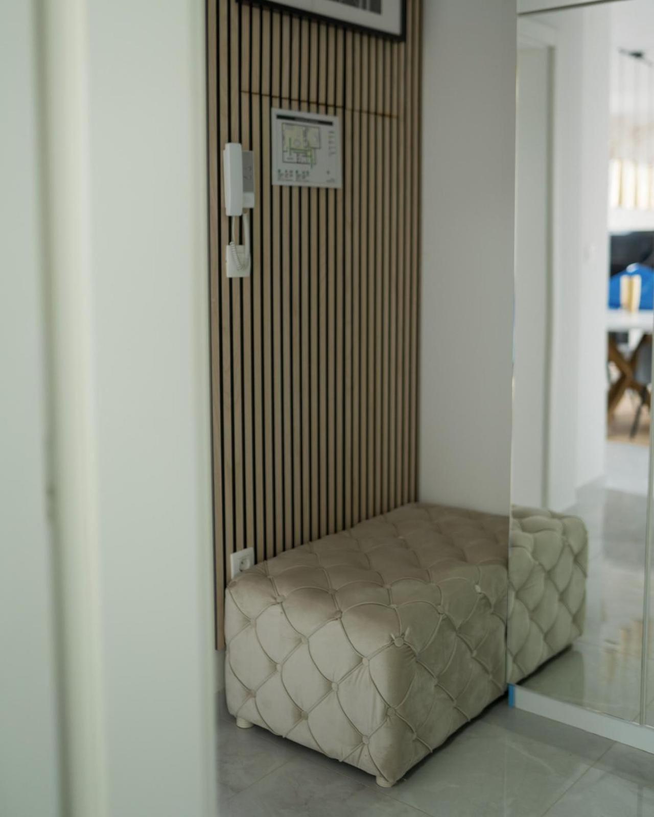 Apartman “Manhattan” Križevci Exteriör bild