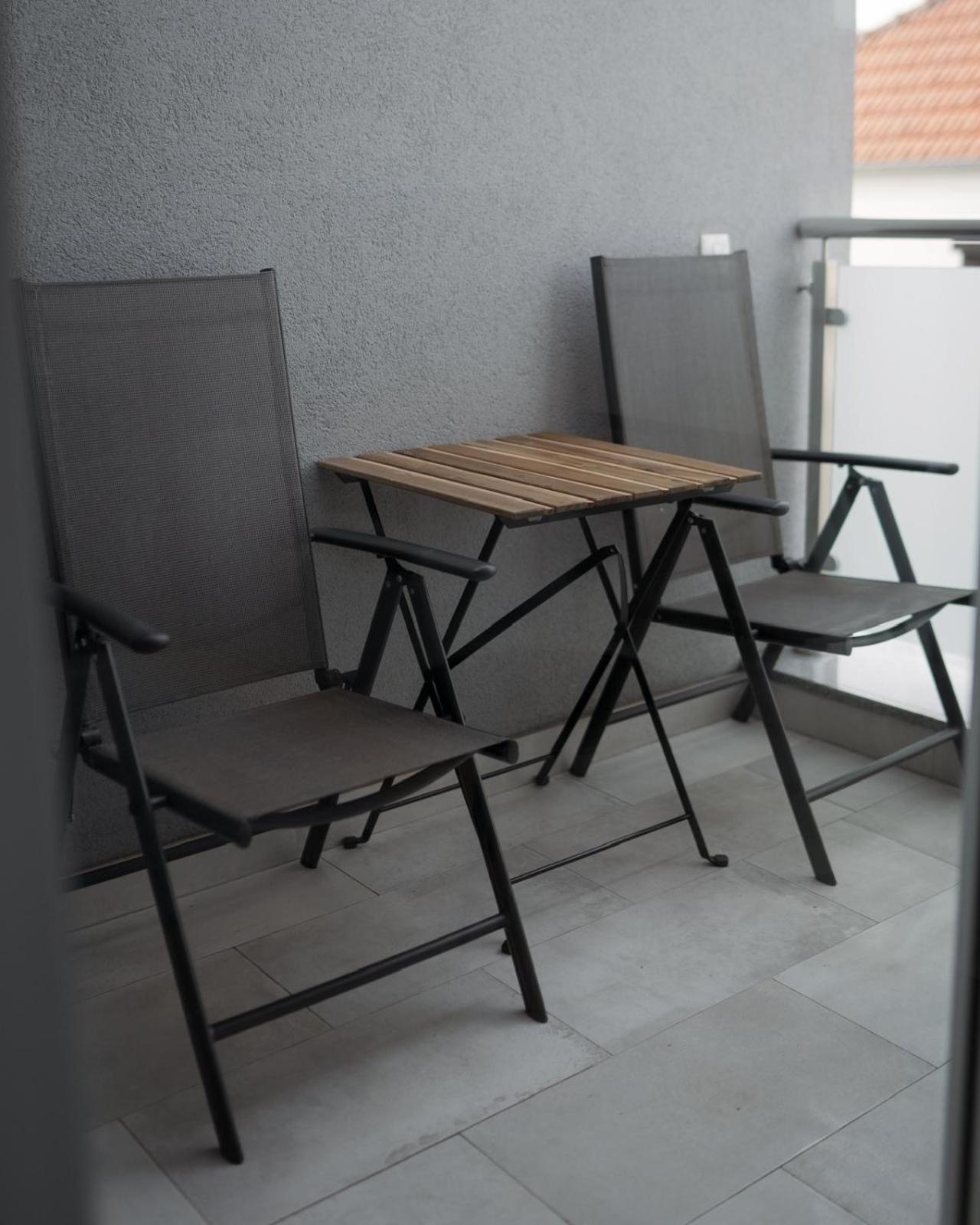 Apartman “Manhattan” Križevci Exteriör bild