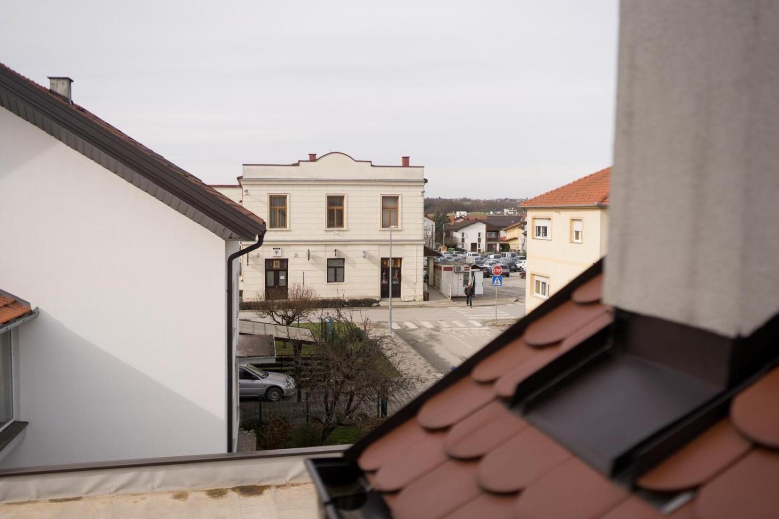 Apartman “Manhattan” Križevci Exteriör bild