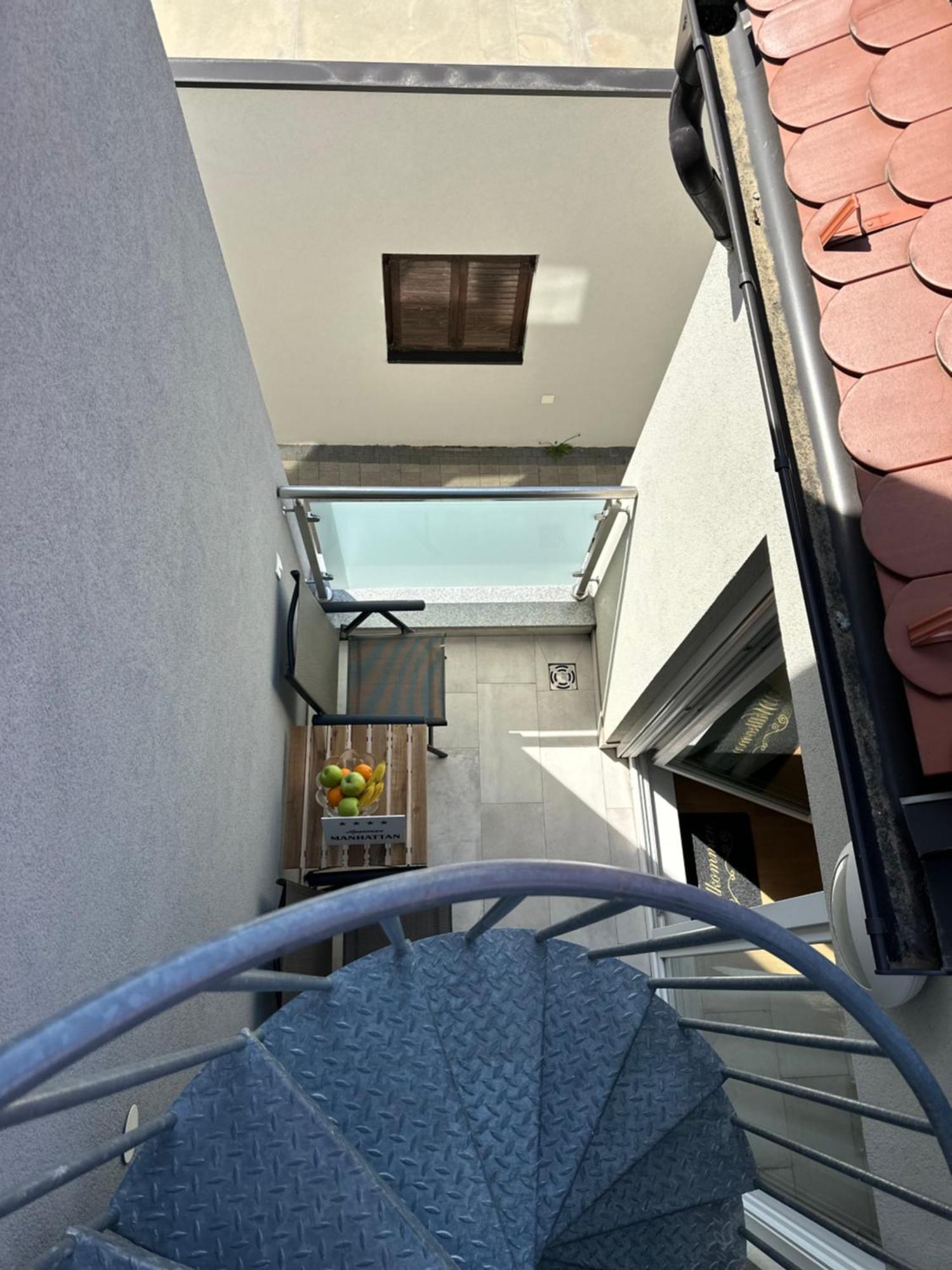 Apartman “Manhattan” Križevci Exteriör bild